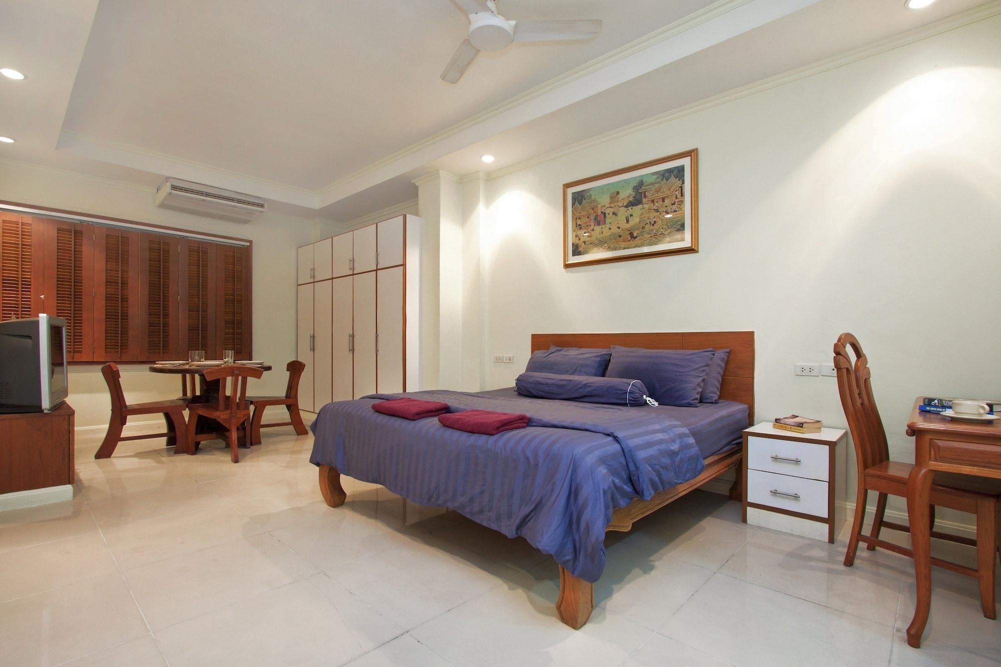 Argyle Apartments Pattaya Exterior photo