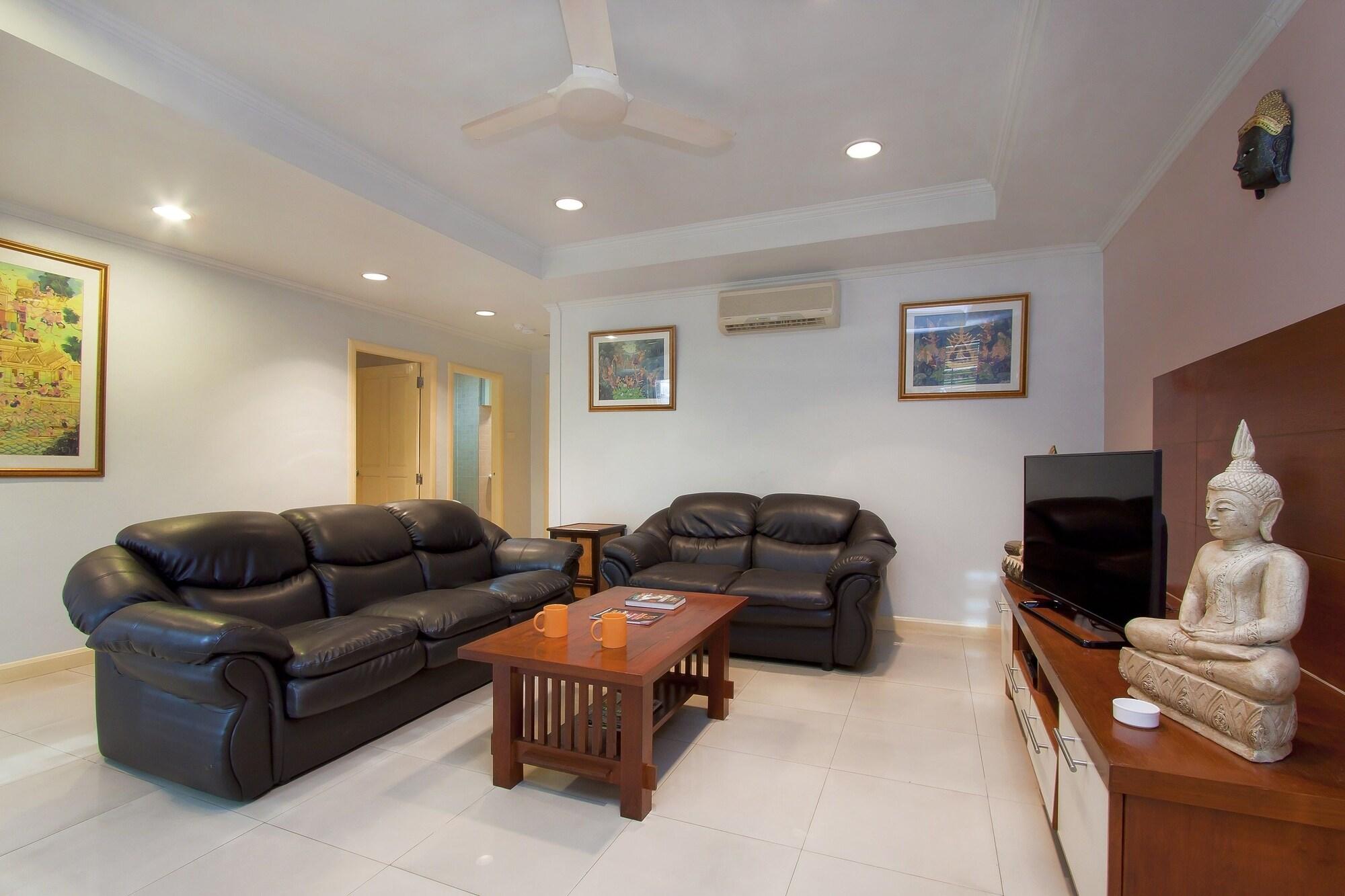 Argyle Apartments Pattaya Exterior photo