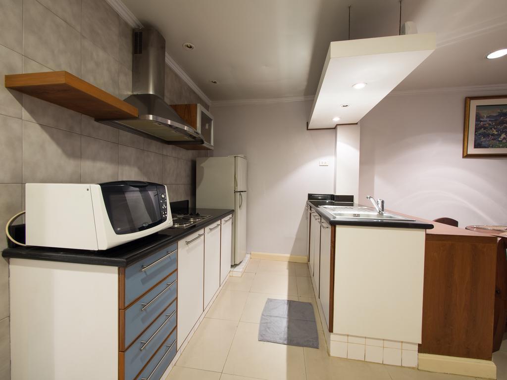 Argyle Apartments Pattaya Exterior photo